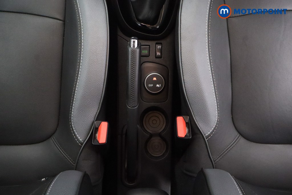 Renault Captur Signature Automatic Diesel SUV - Stock Number (1657097) - 6th supplementary image