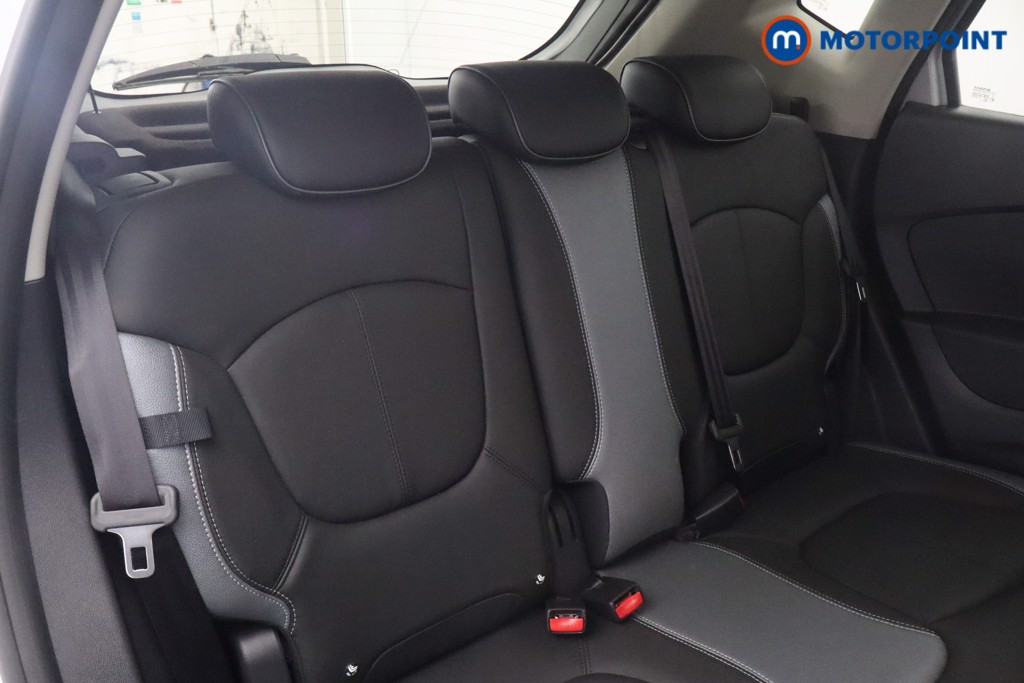 Renault Captur Signature Automatic Diesel SUV - Stock Number (1657097) - 13th supplementary image