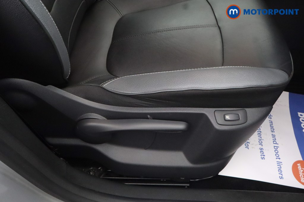 Renault Captur Signature Automatic Diesel SUV - Stock Number (1657097) - 22nd supplementary image