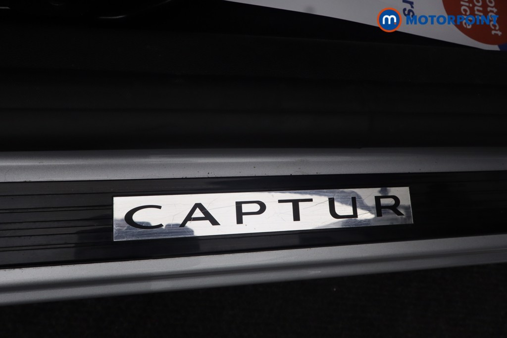 Renault Captur Signature Automatic Diesel SUV - Stock Number (1657097) - 23rd supplementary image