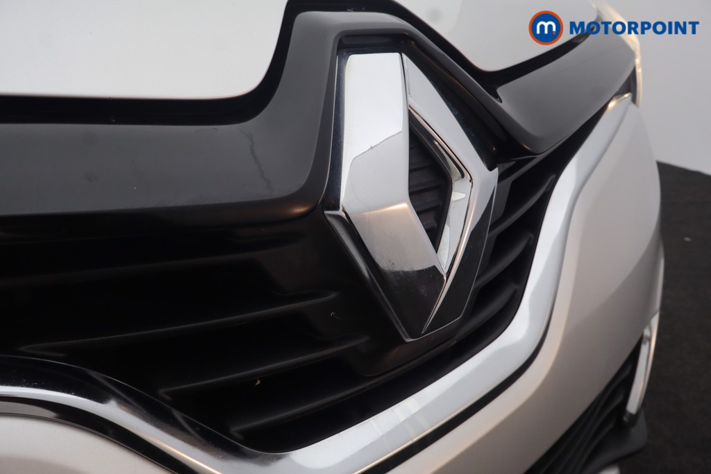 Renault Captur Signature Automatic Diesel SUV - Stock Number (1657097) - 33rd supplementary image