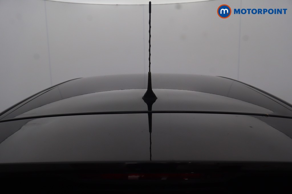 Renault Captur Signature Automatic Diesel SUV - Stock Number (1657097) - 39th supplementary image