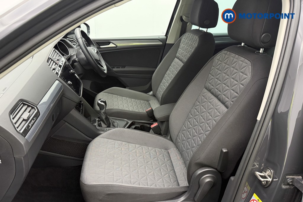 Volkswagen Tiguan Life Manual Petrol SUV - Stock Number (1657814) - 6th supplementary image