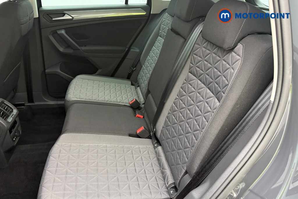 Volkswagen Tiguan Life Manual Petrol SUV - Stock Number (1657814) - 7th supplementary image