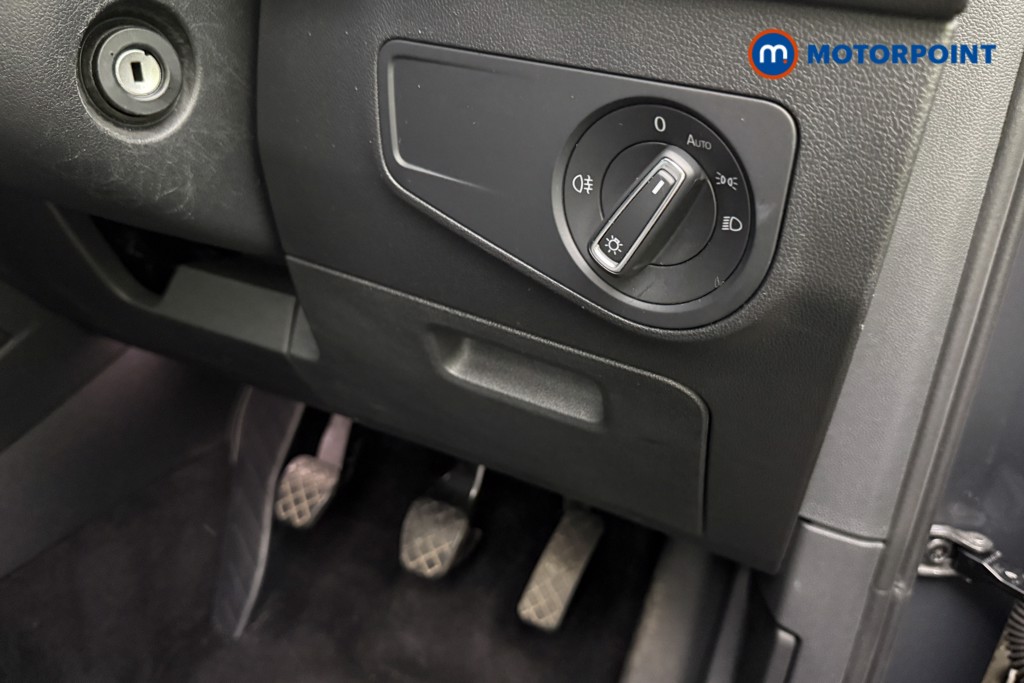 Volkswagen Tiguan Life Manual Petrol SUV - Stock Number (1657814) - 17th supplementary image