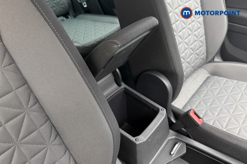 Volkswagen Tiguan Life Manual Petrol SUV - Stock Number (1657814) - 19th supplementary image