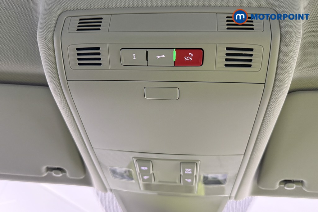 Volkswagen Tiguan Life Manual Petrol SUV - Stock Number (1657814) - 34th supplementary image