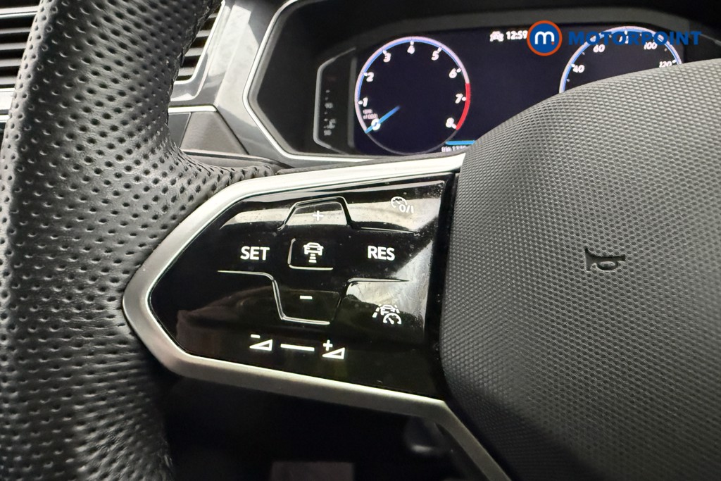 Volkswagen Tiguan R-Line Edition Automatic Petrol SUV - Stock Number (1657819) - 14th supplementary image