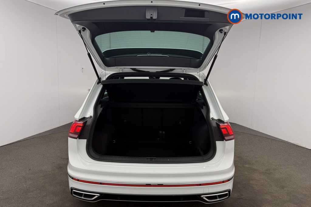 Volkswagen Tiguan R-Line Edition Automatic Petrol SUV - Stock Number (1657819) - 22nd supplementary image