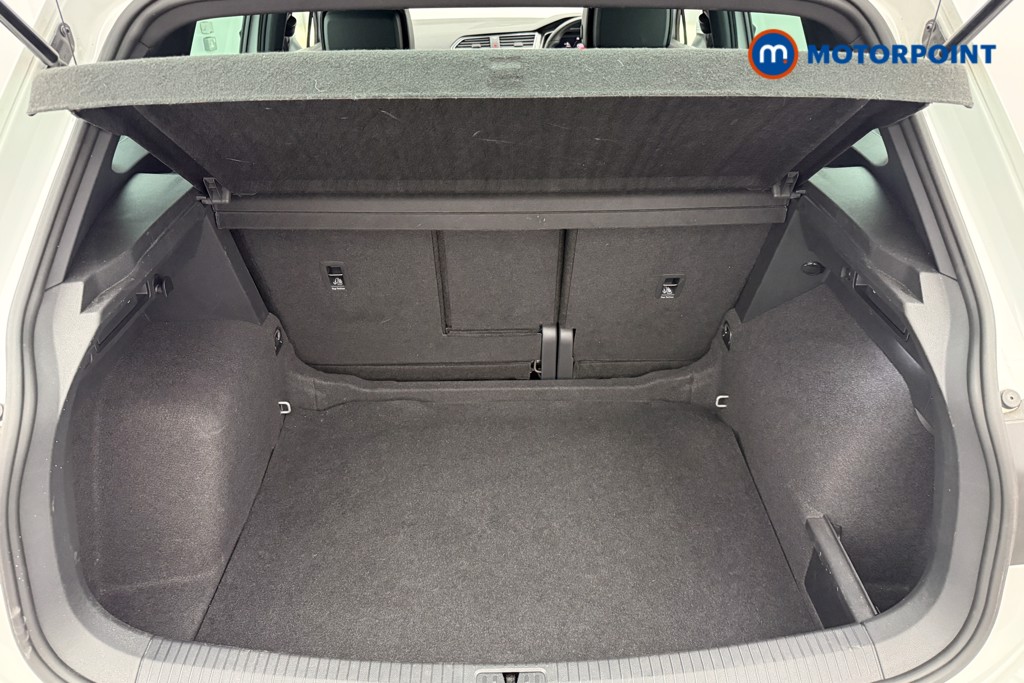 Volkswagen Tiguan R-Line Edition Automatic Petrol SUV - Stock Number (1657819) - 23rd supplementary image