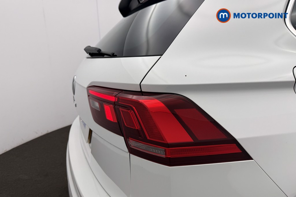 Volkswagen Tiguan R-Line Edition Automatic Petrol SUV - Stock Number (1657819) - 27th supplementary image