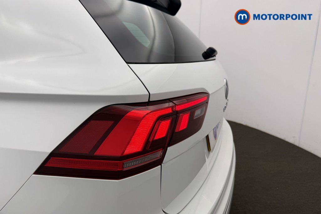 Volkswagen Tiguan R-Line Edition Automatic Petrol SUV - Stock Number (1657819) - 28th supplementary image