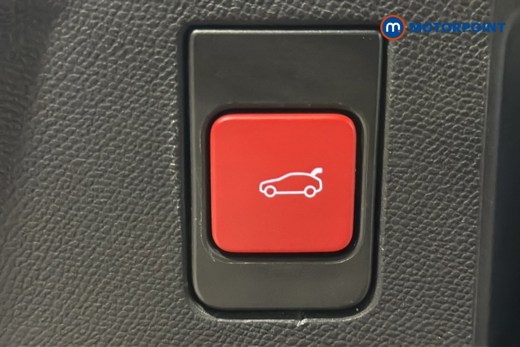 Peugeot 5008 GT Automatic Electric SUV - Stock Number (1658803) - 993rd supplementary image