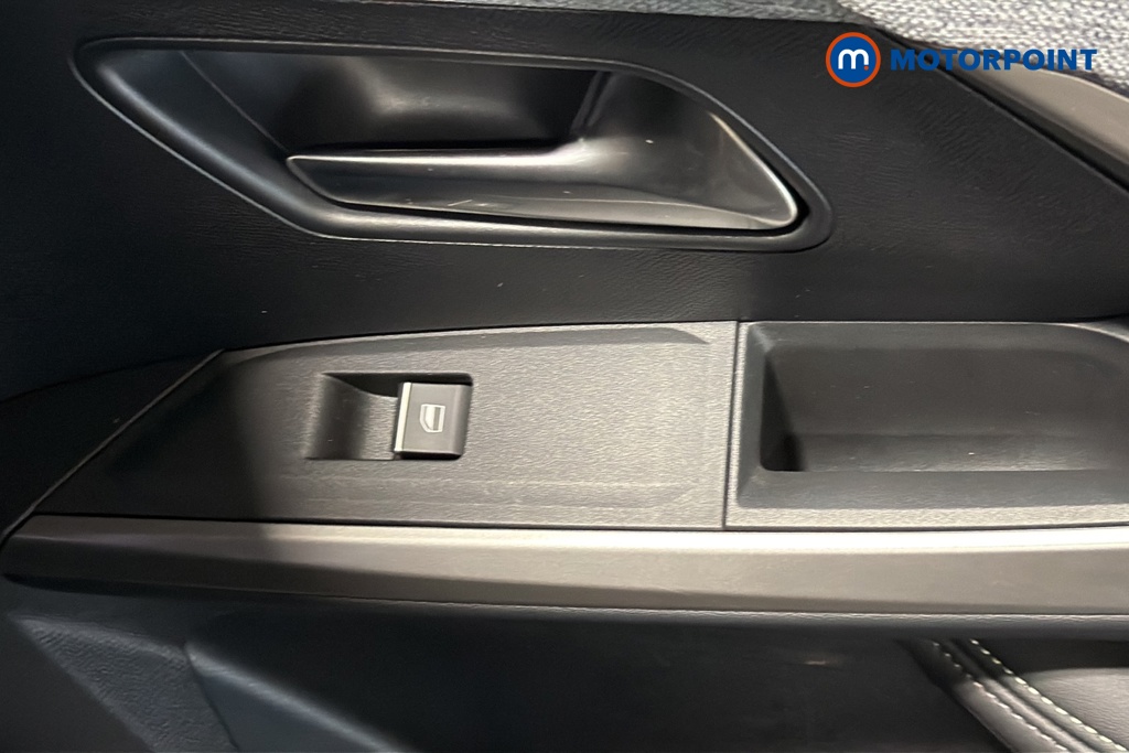 Peugeot 5008 GT Automatic Electric SUV - Stock Number (1658803) - 996th supplementary image