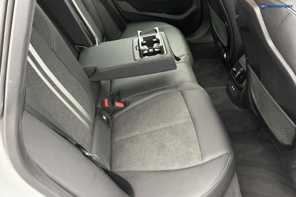 BMW 2 Series Sport Automatic Petrol Saloon - Stock Number (1659249) - 4th supplementary image