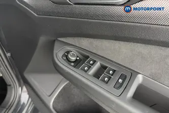 Volkswagen Golf Black Edition Manual Petrol Hatchback - Stock Number (1660099) - 19th supplementary image