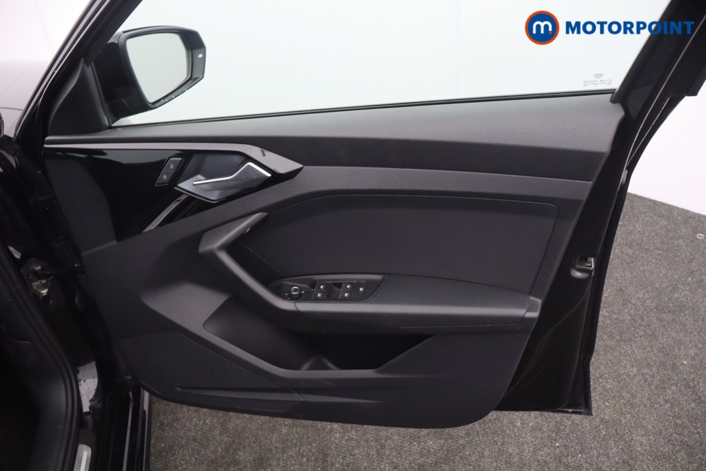 Audi A1 S Line Manual Petrol Hatchback - Stock Number (1660486) - 9th supplementary image