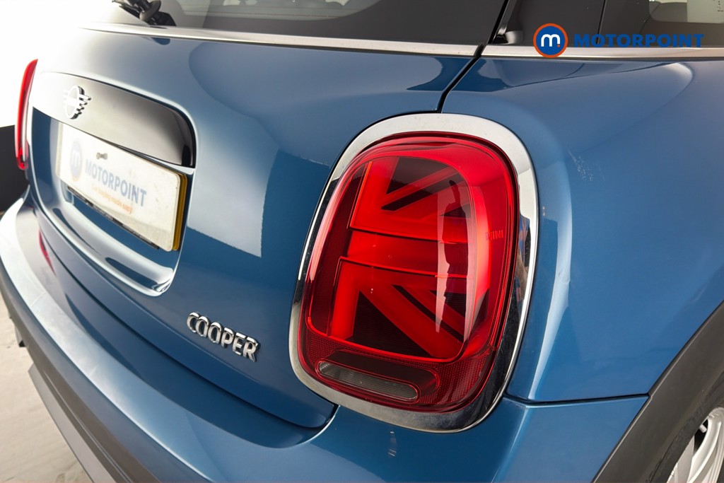 Mini Hatchback Cooper Classic Automatic Petrol Hatchback - Stock Number (1660688) - 38th supplementary image