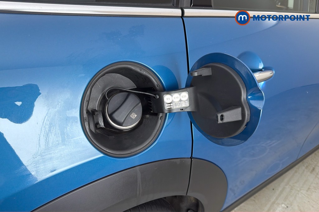 Mini Hatchback Cooper Classic Automatic Petrol Hatchback - Stock Number (1660688) - 41st supplementary image