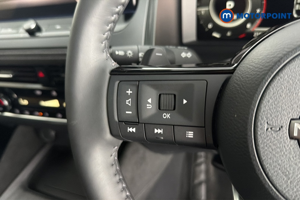 Nissan Qashqai Tekna-Plus Automatic Petrol SUV - Stock Number (1660981) - 4th supplementary image