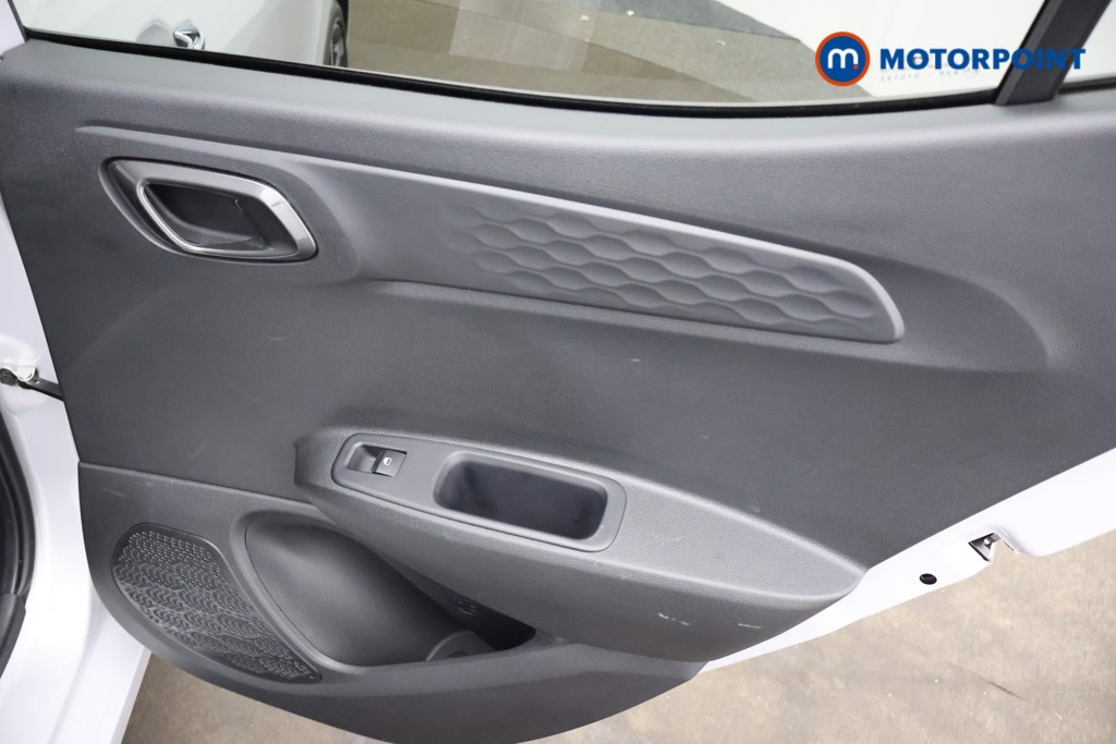 Hyundai I10 Premium Manual Petrol Hatchback - Stock Number (1660985) - 23rd supplementary image