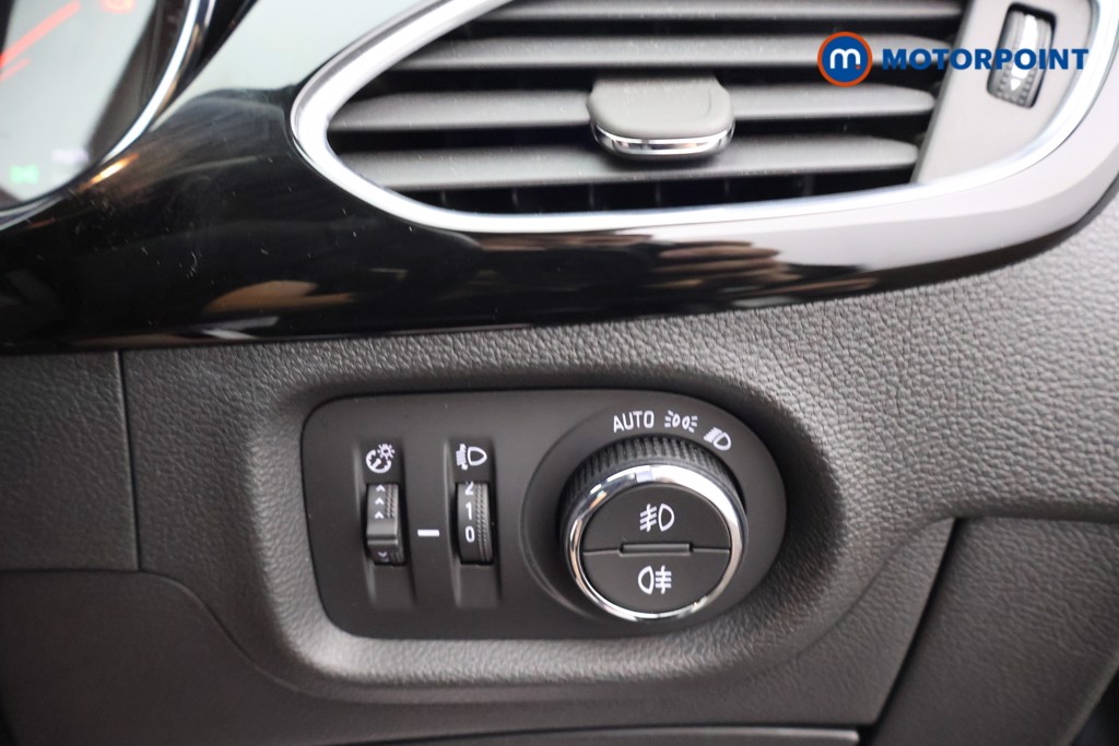 Vauxhall Astra Griffin Edition Manual Petrol Hatchback - Stock Number (1661059) - 12th supplementary image
