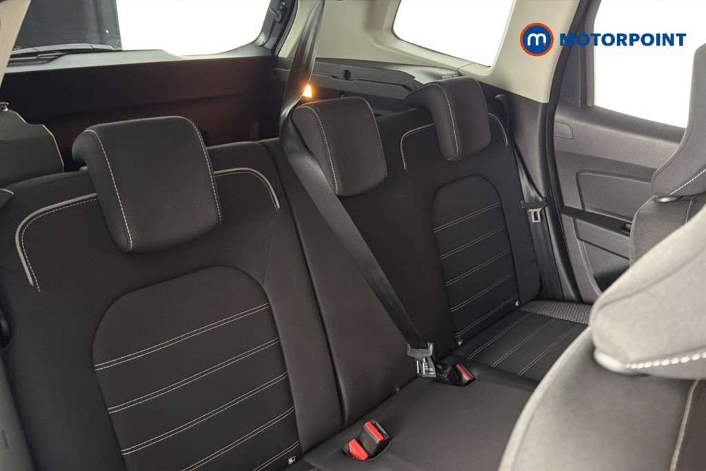 Dacia Duster Prestige Manual Diesel SUV - Stock Number (1661271) - 28th supplementary image