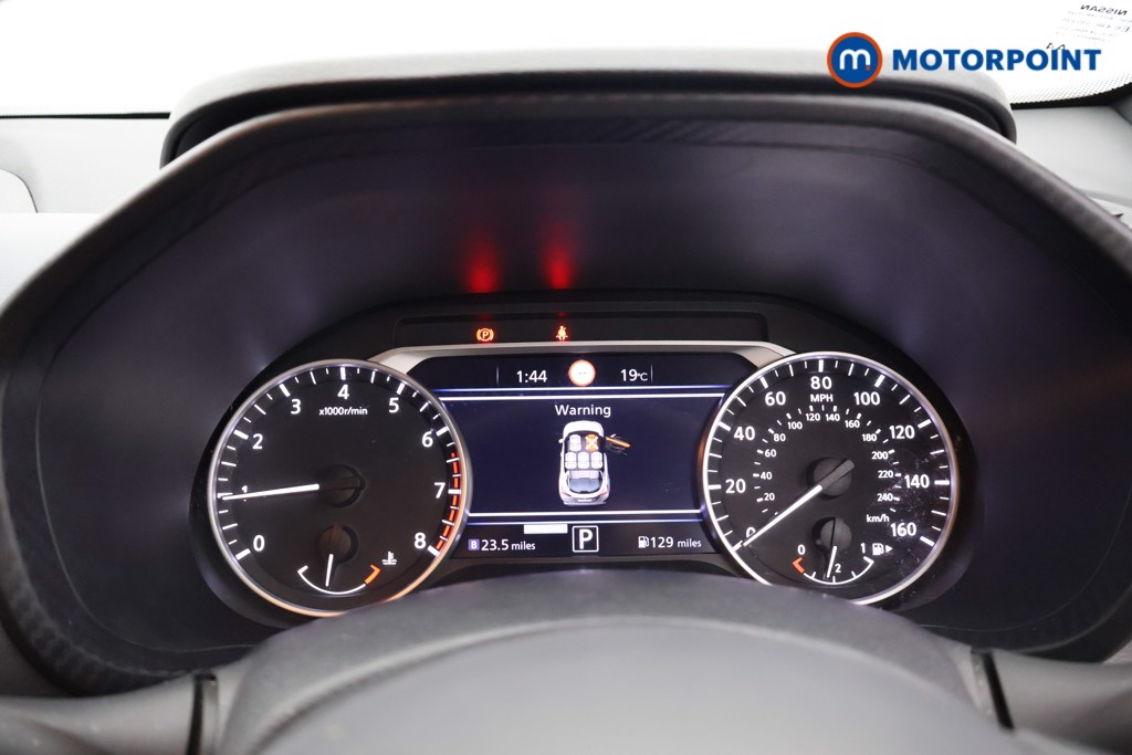 Nissan Juke N-Connecta Automatic Petrol SUV - Stock Number (1661672) - 2nd supplementary image