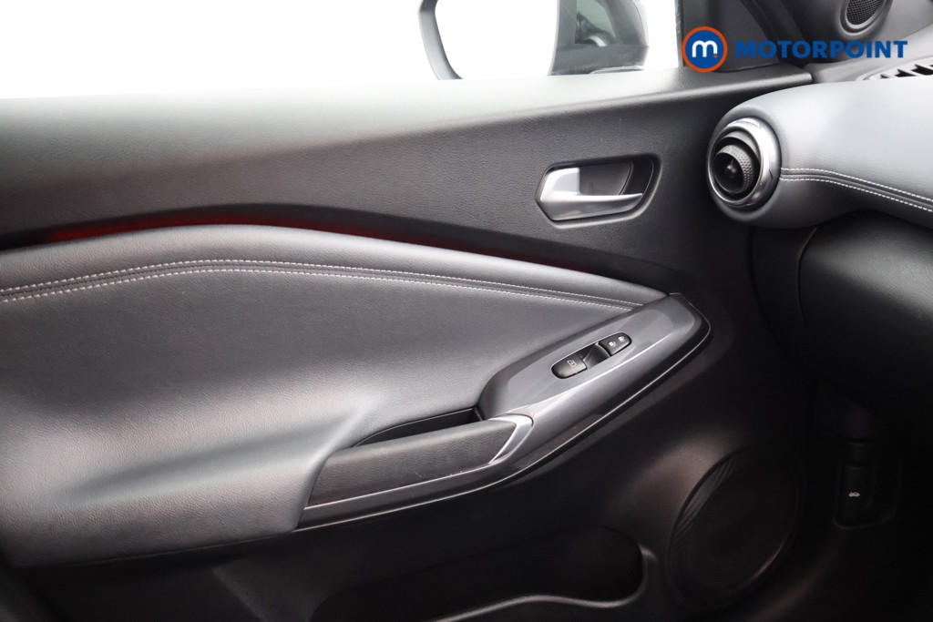 Nissan Juke N-Connecta Automatic Petrol SUV - Stock Number (1661672) - 12th supplementary image