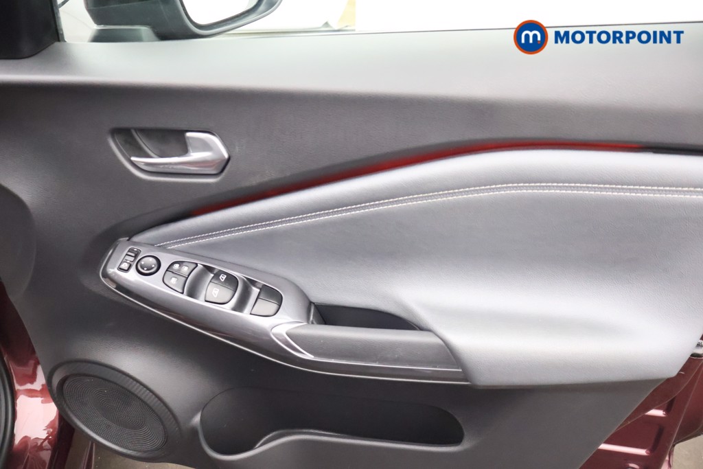 Nissan Juke N-Connecta Automatic Petrol SUV - Stock Number (1661672) - 13th supplementary image