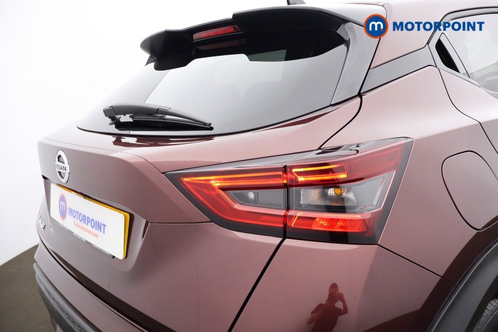 Nissan Juke N-Connecta Automatic Petrol SUV - Stock Number (1661672) - 27th supplementary image