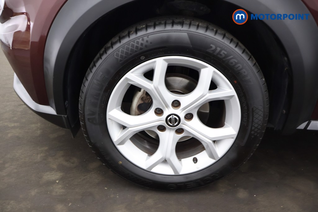 Nissan Juke N-Connecta Automatic Petrol SUV - Stock Number (1661672) - 31st supplementary image