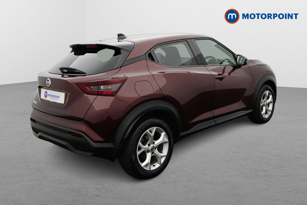 Nissan Juke N-Connecta Automatic Petrol SUV - Stock Number (1661672) - Drivers side rear corner