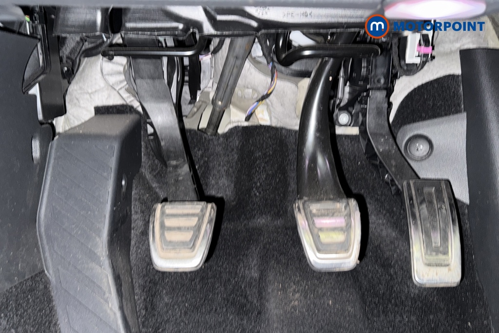 Volkswagen Golf R-Line Manual Petrol Hatchback - Stock Number (1662458) - 24th supplementary image