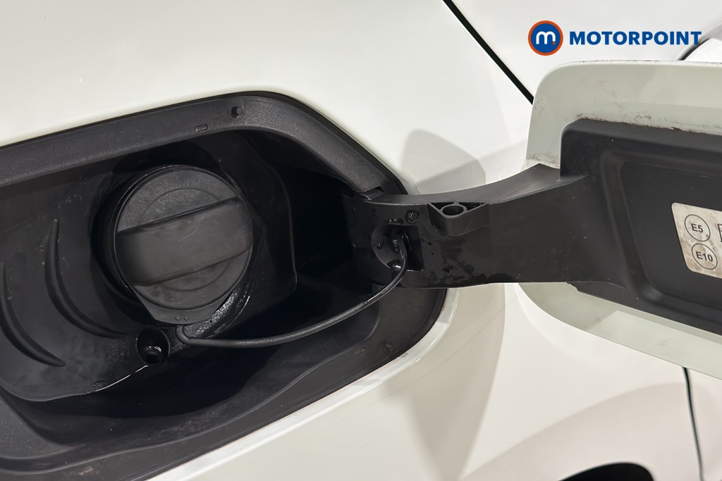 Volkswagen Golf R-Line Manual Petrol Hatchback - Stock Number (1662458) - 41st supplementary image