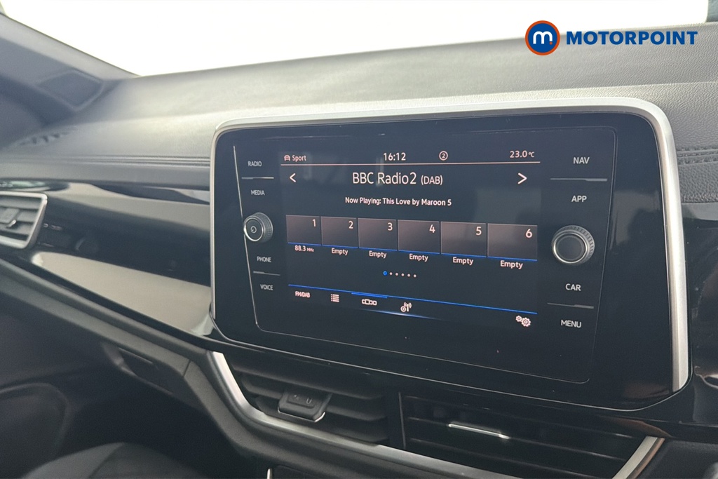 Volkswagen T-Roc R-Line Automatic Petrol SUV - Stock Number (1662585) - 8th supplementary image