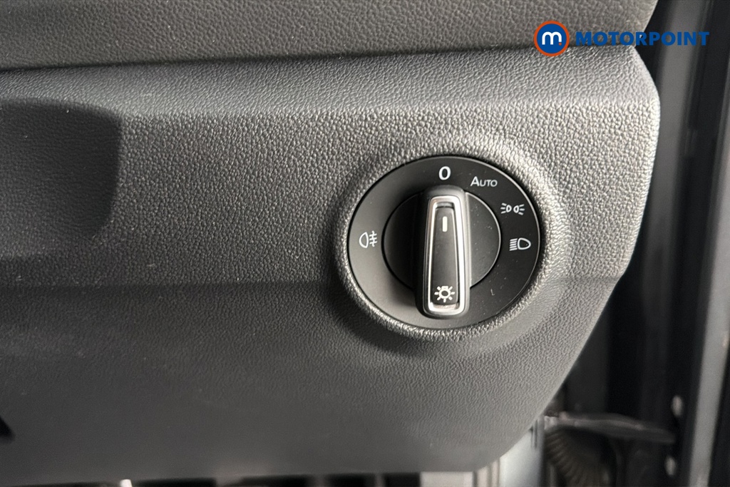 Volkswagen T-Roc R-Line Automatic Petrol SUV - Stock Number (1662585) - 11th supplementary image