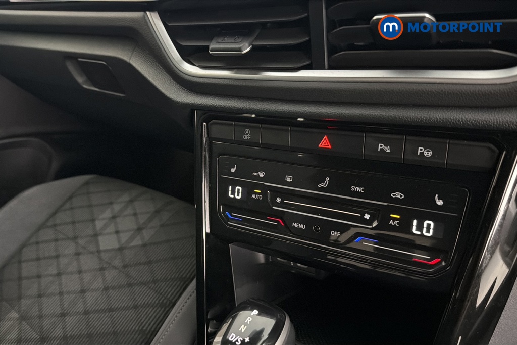 Volkswagen T-Roc R-Line Automatic Petrol SUV - Stock Number (1662585) - 12th supplementary image