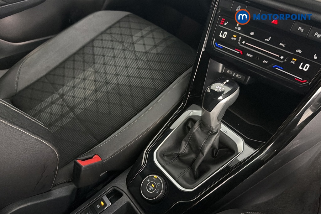 Volkswagen T-Roc R-Line Automatic Petrol SUV - Stock Number (1662585) - 15th supplementary image