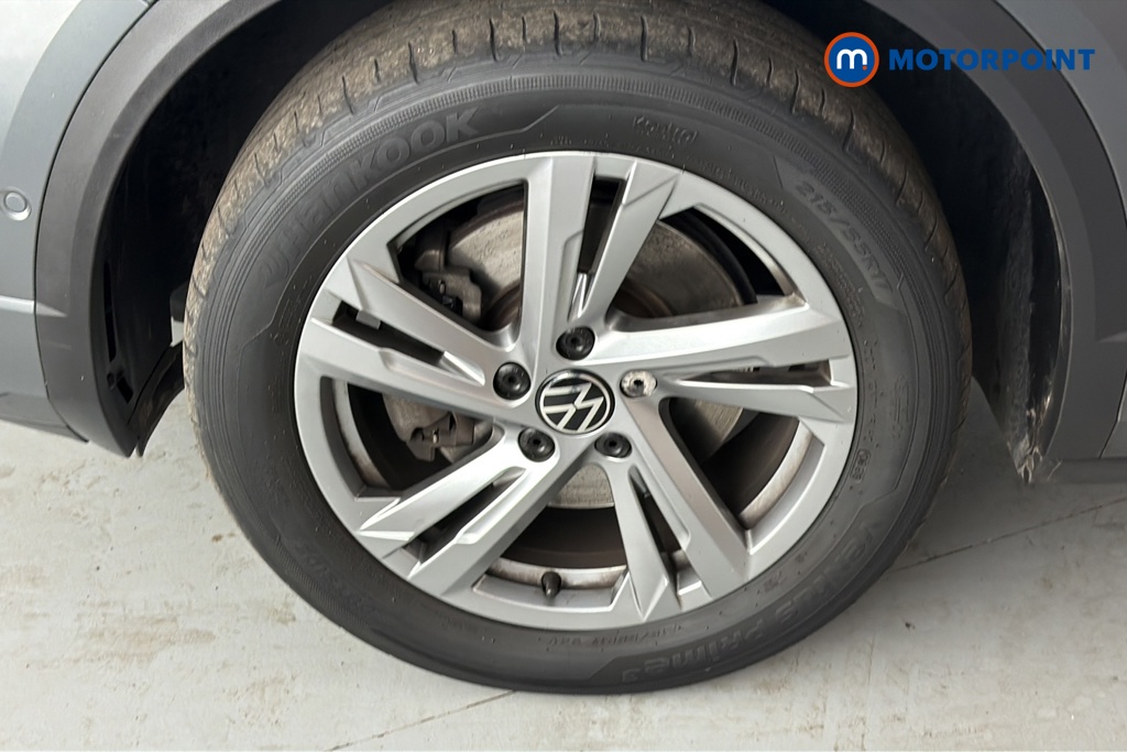 Volkswagen T-Roc R-Line Automatic Petrol SUV - Stock Number (1662585) - 44th supplementary image