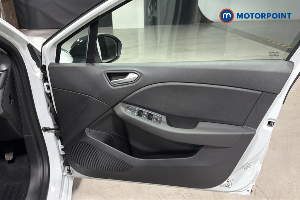 Renault Clio Evolution Manual Petrol Hatchback - Stock Number (1662735) - 18th supplementary image