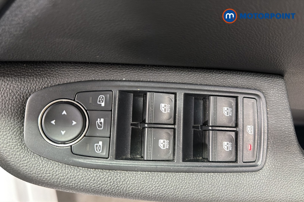 Renault Clio Evolution Manual Petrol Hatchback - Stock Number (1662735) - 19th supplementary image