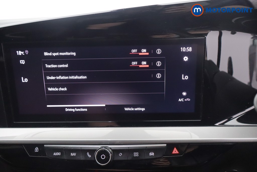 Vauxhall Mokka Ultimate Automatic Electric SUV - Stock Number (1662940) - 23rd supplementary image