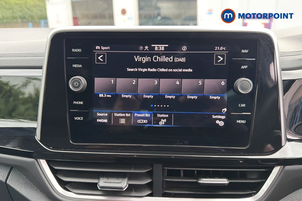 Volkswagen T-Roc R-Line Automatic Petrol SUV - Stock Number (1663290) - 8th supplementary image
