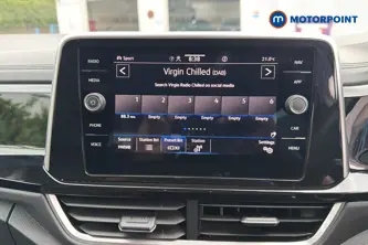 Volkswagen T-Roc R-Line Automatic Petrol SUV - Stock Number (1663290) - 8th supplementary image