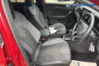 Volkswagen T-Roc R-Line Automatic Petrol SUV - Stock Number (1663290) - 22nd supplementary image