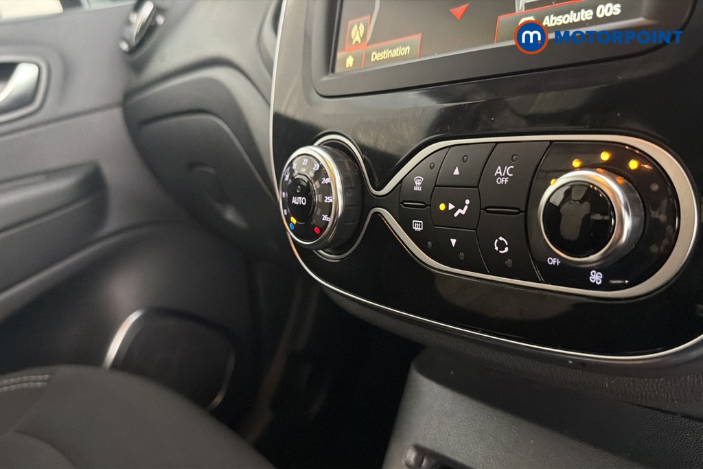 Renault Captur Iconic Manual Petrol SUV - Stock Number (1663296) - 12th supplementary image