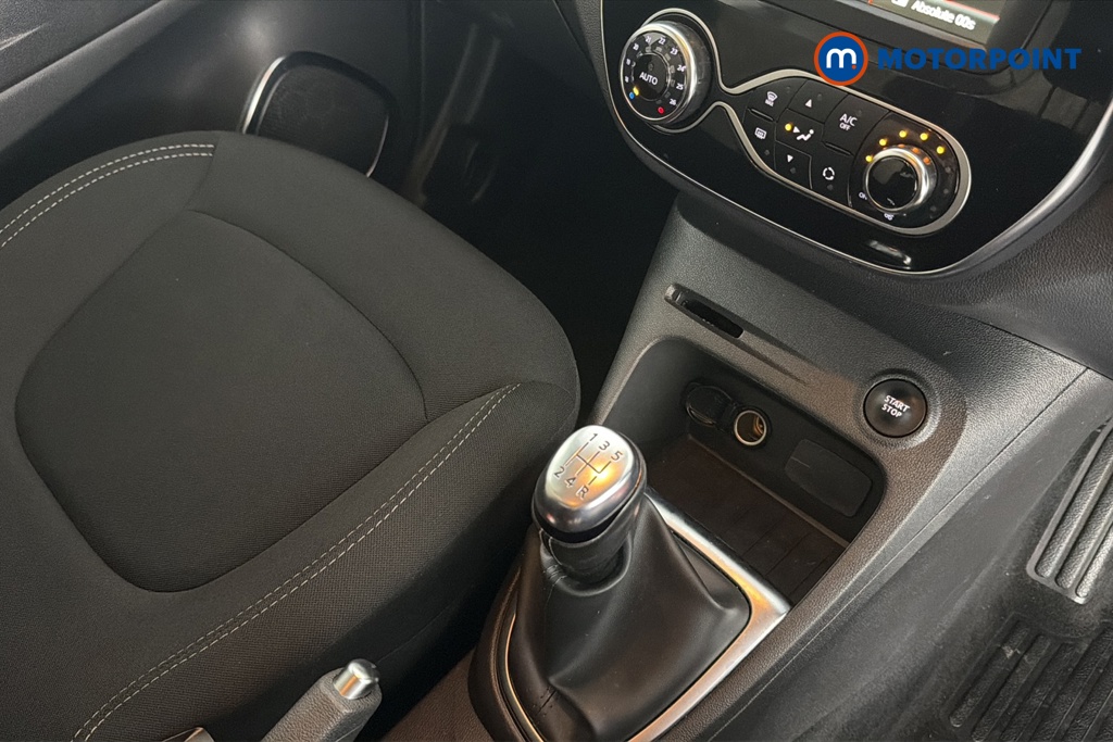 Renault Captur Iconic Manual Petrol SUV - Stock Number (1663296) - 15th supplementary image