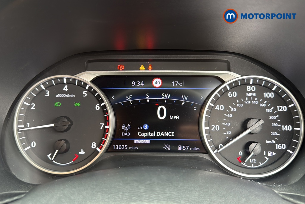 Nissan Juke N-Connecta Manual Petrol SUV - Stock Number (1663332) - 7th supplementary image