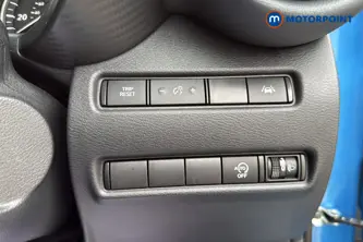 Nissan Juke N-Connecta Manual Petrol SUV - Stock Number (1663332) - 11th supplementary image